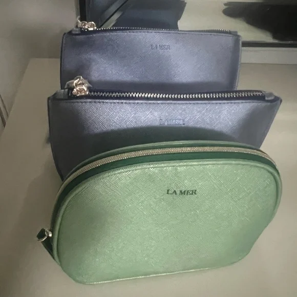 La Mer Make Up or Cosmetic travel bag - Picture 3 of 4